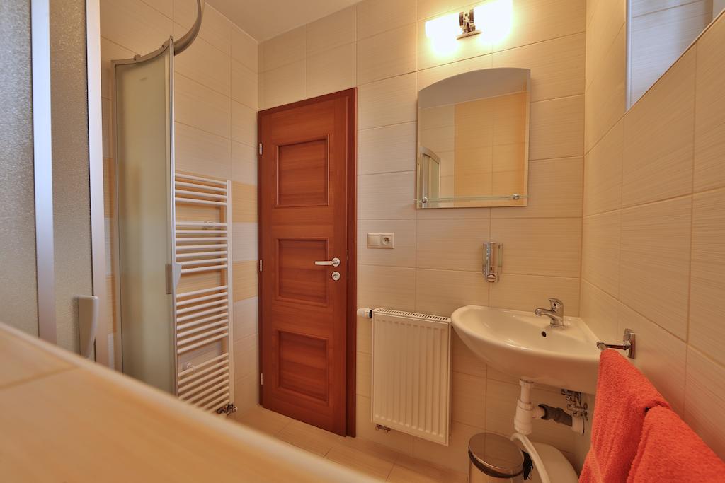 Apartmany Lipka Pavčina Lehota Kamer foto