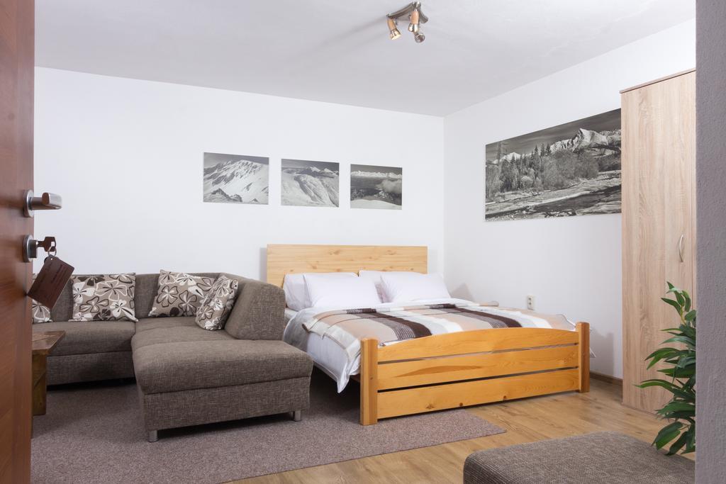 Apartmany Lipka Pavčina Lehota Kamer foto