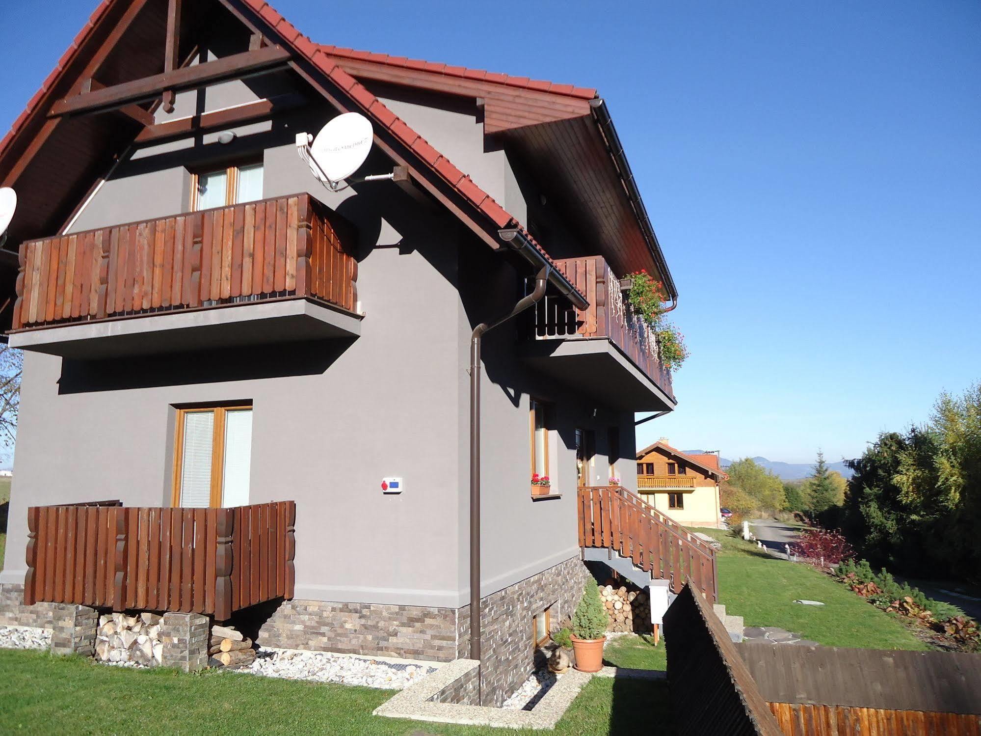 Apartmany Lipka Pavčina Lehota Buitenkant foto
