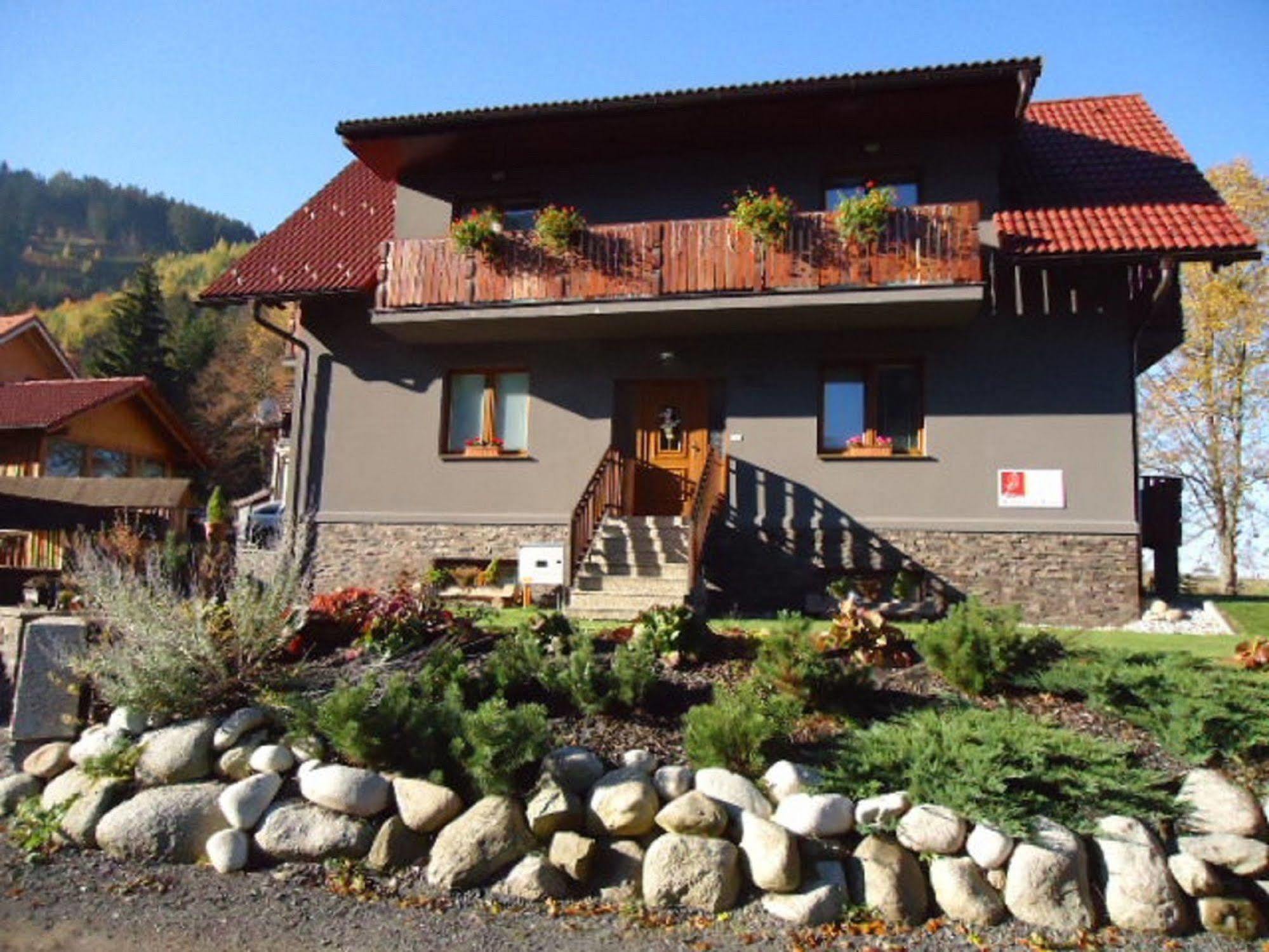 Apartmany Lipka Pavčina Lehota Buitenkant foto