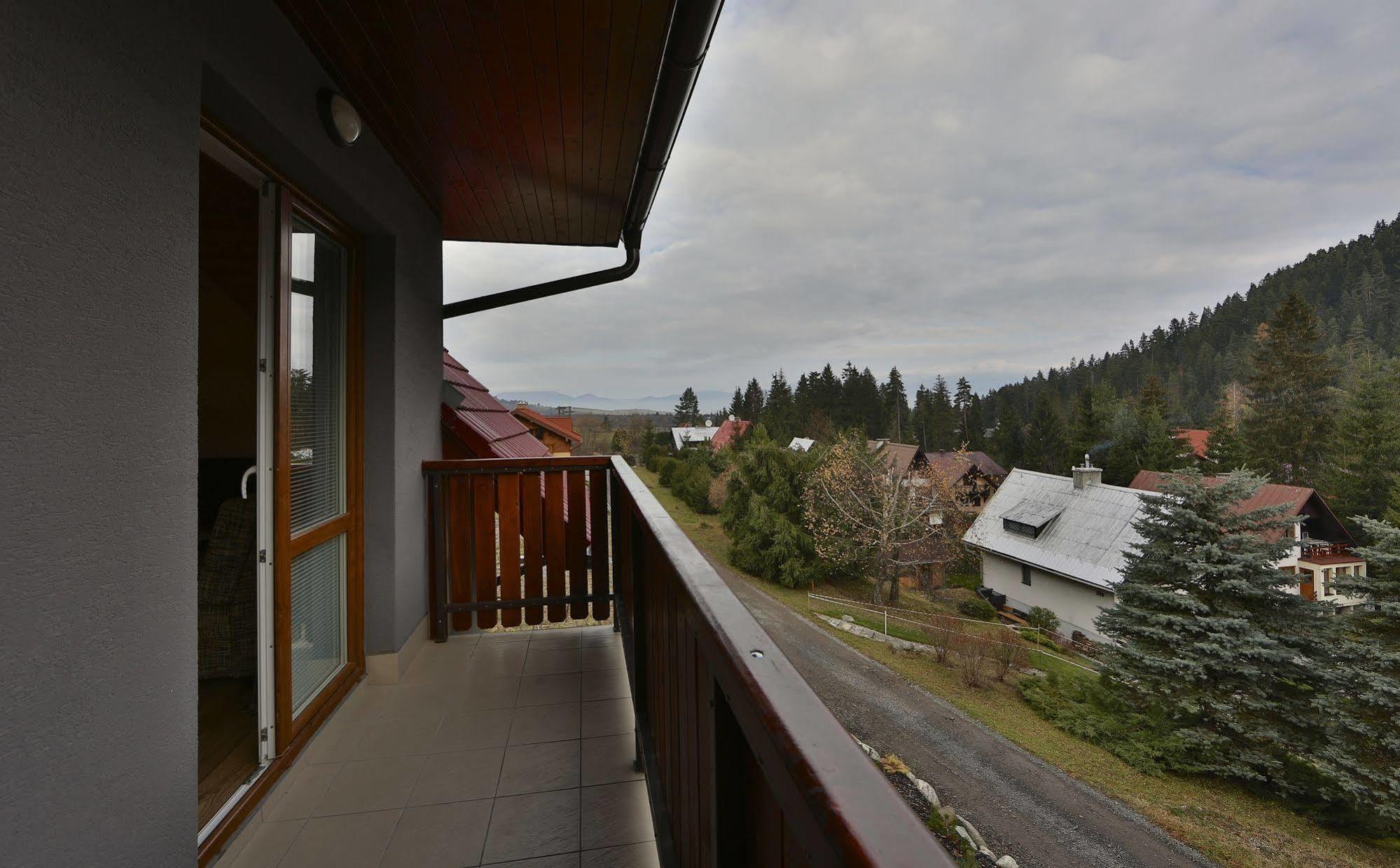 Apartmany Lipka Pavčina Lehota Buitenkant foto