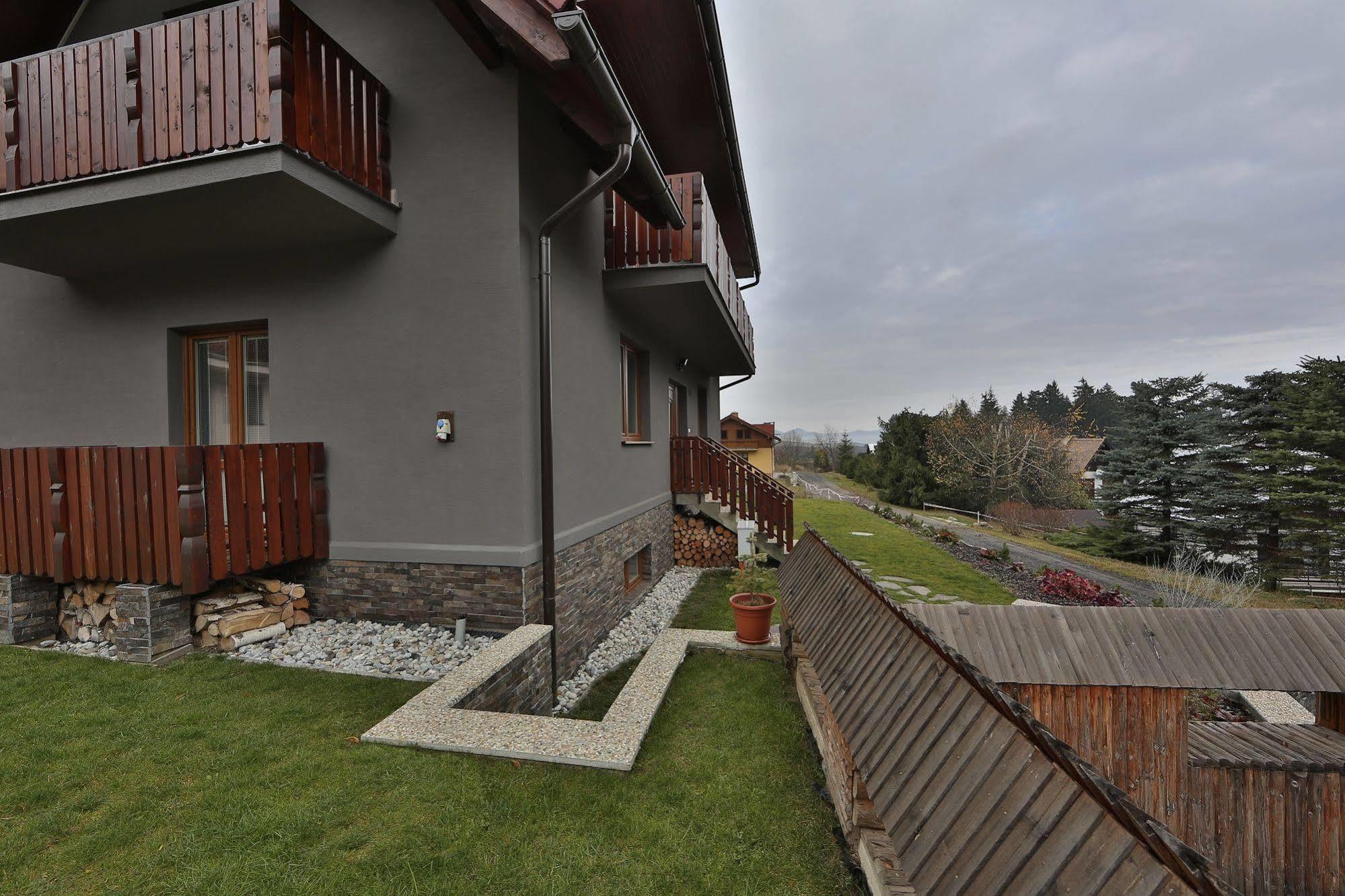 Apartmany Lipka Pavčina Lehota Buitenkant foto
